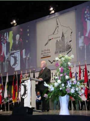 Prof. Dr. Georg Milbradt, Ministerpräsident des Freistaates Sachsen - Für weitere Infos: Bild anklicken!