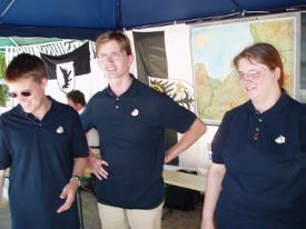 am BJO-Stand: David, Raphael und Lena