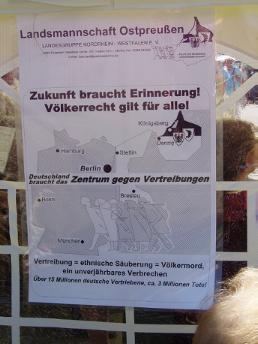 ZgV-Plakat am Festzelt
